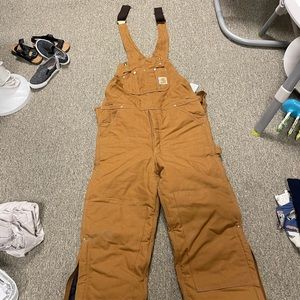 Fully insulated carhartt bib overalls.
